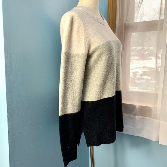 J. Crew Factory Color Block Crewneck Sweater in Extra-Soft Yarn Size Small - Picture 5 of 7